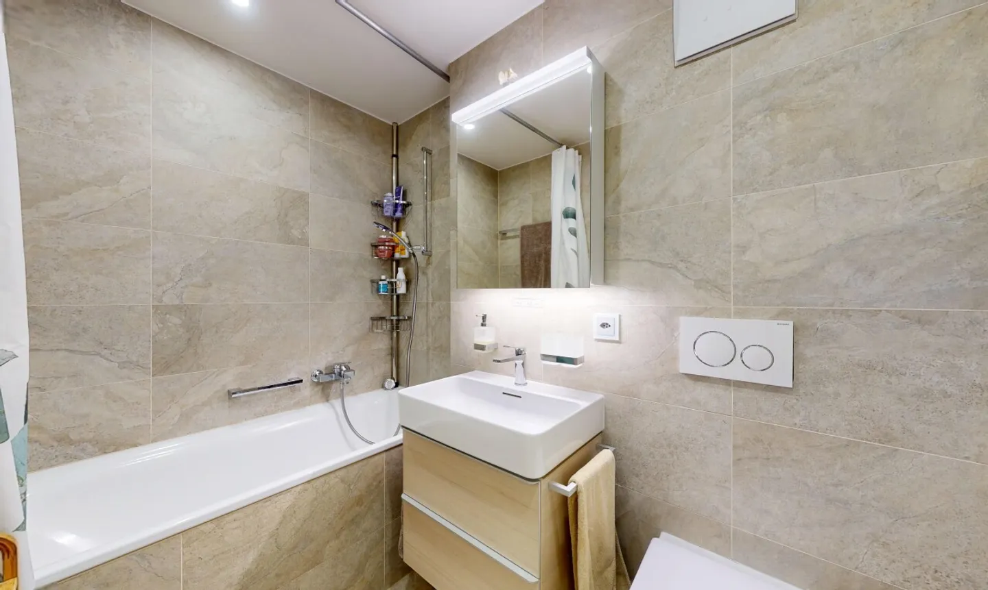 Appartement Charmant dans Grange Rénovée - Photo 11 sur 13