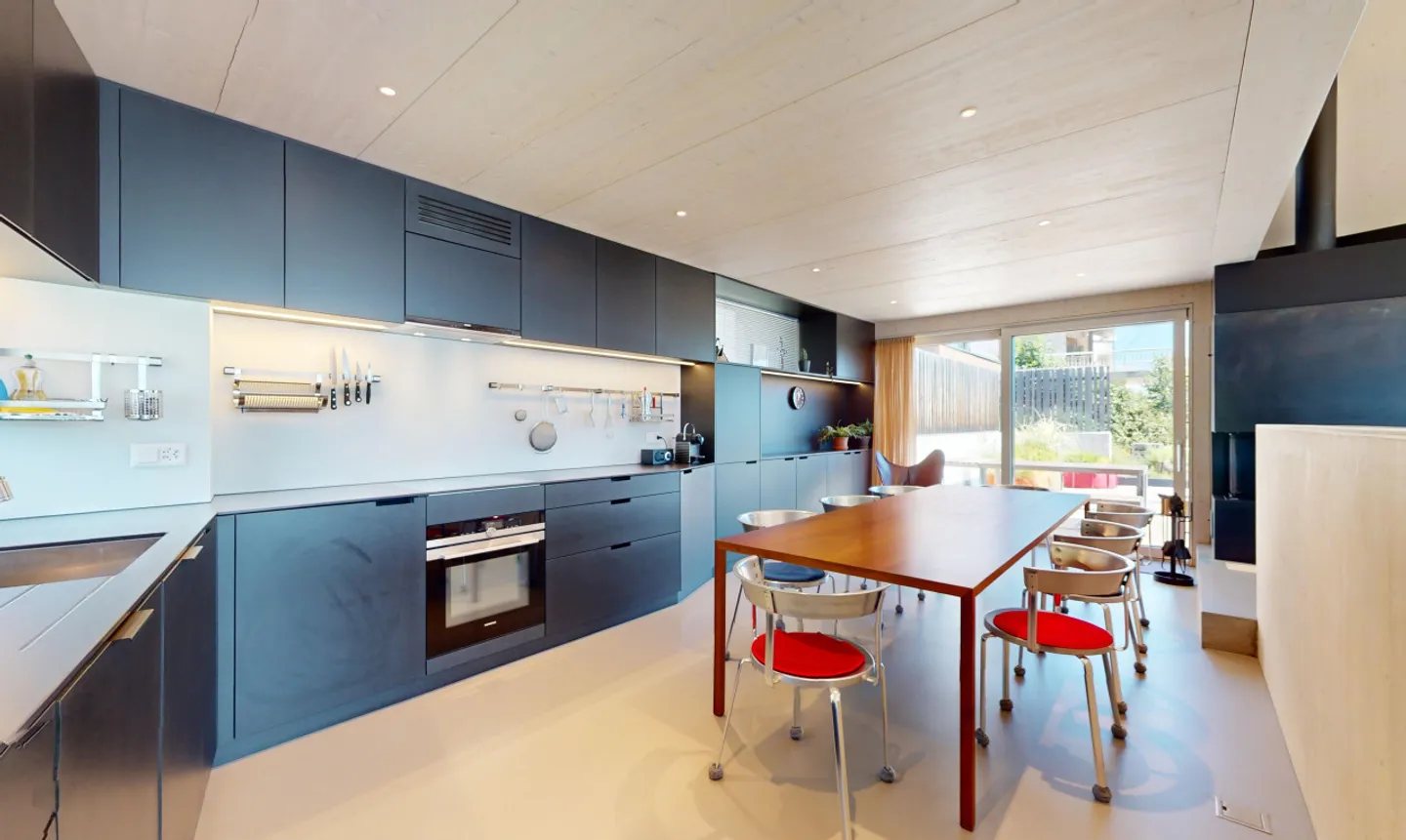 Architektenvilla - Zeitgenössische Eleganz mit atemberaubendem Blick - Foto 5 von 13