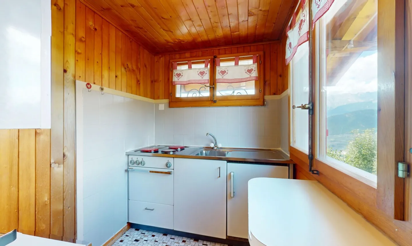 Chalet ristrutturato di fronte alle vette, ideale come seconda casa - Foto 5 di 11