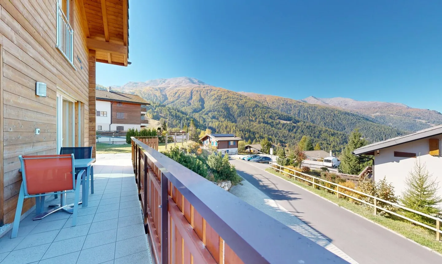 Wunderschönes Chalet mit Panoramablick in Bürchen - Foto 3 von 11