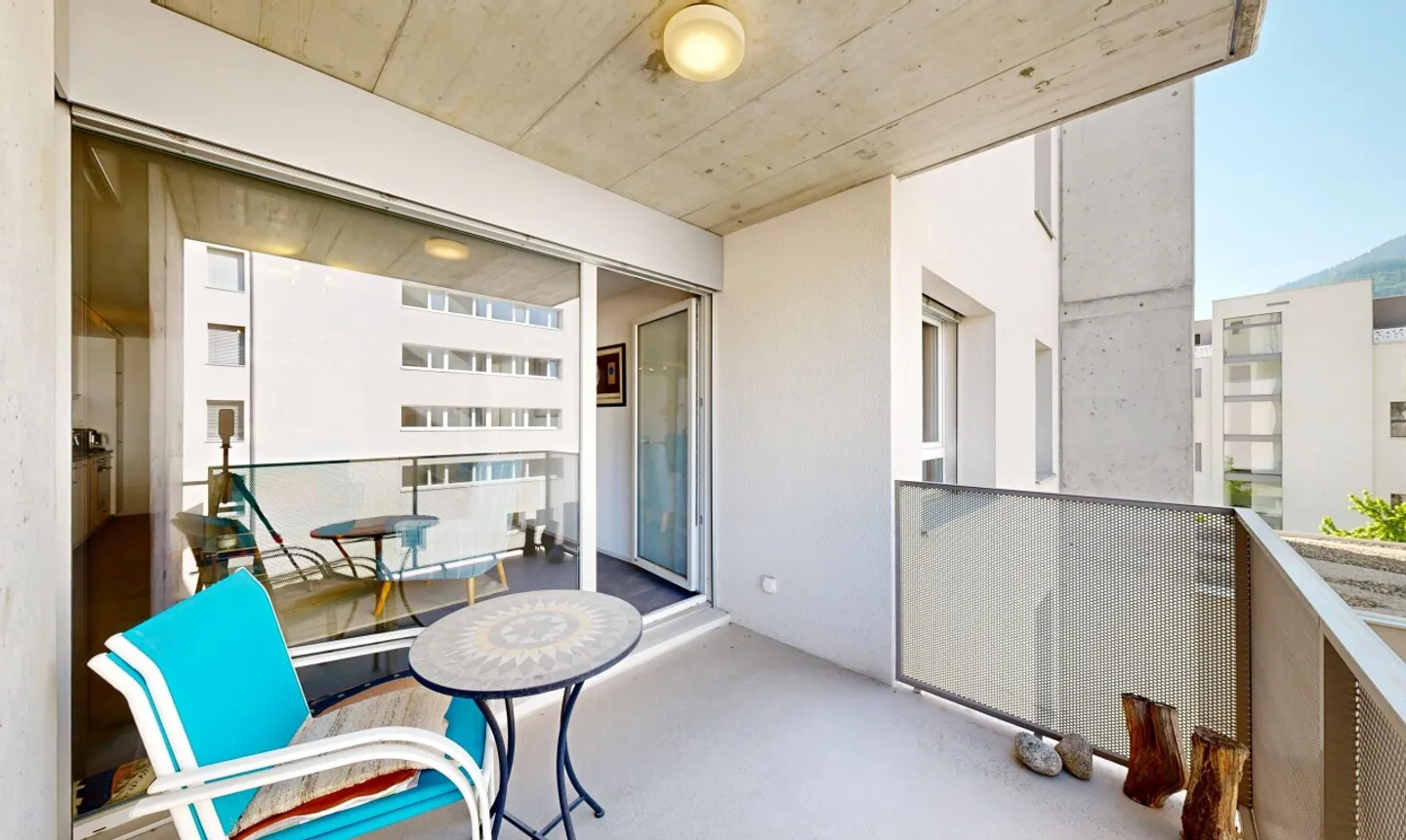 Modernes Apartment mit Balkon - Foto 4 von 11