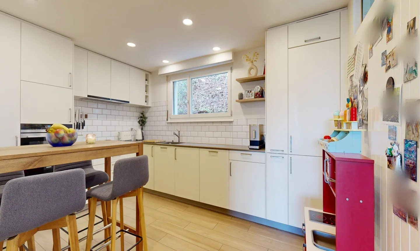 Casa familiare ristrutturata nel cuore di Blonay, a pochi passi dal centro - Foto 4 di 11