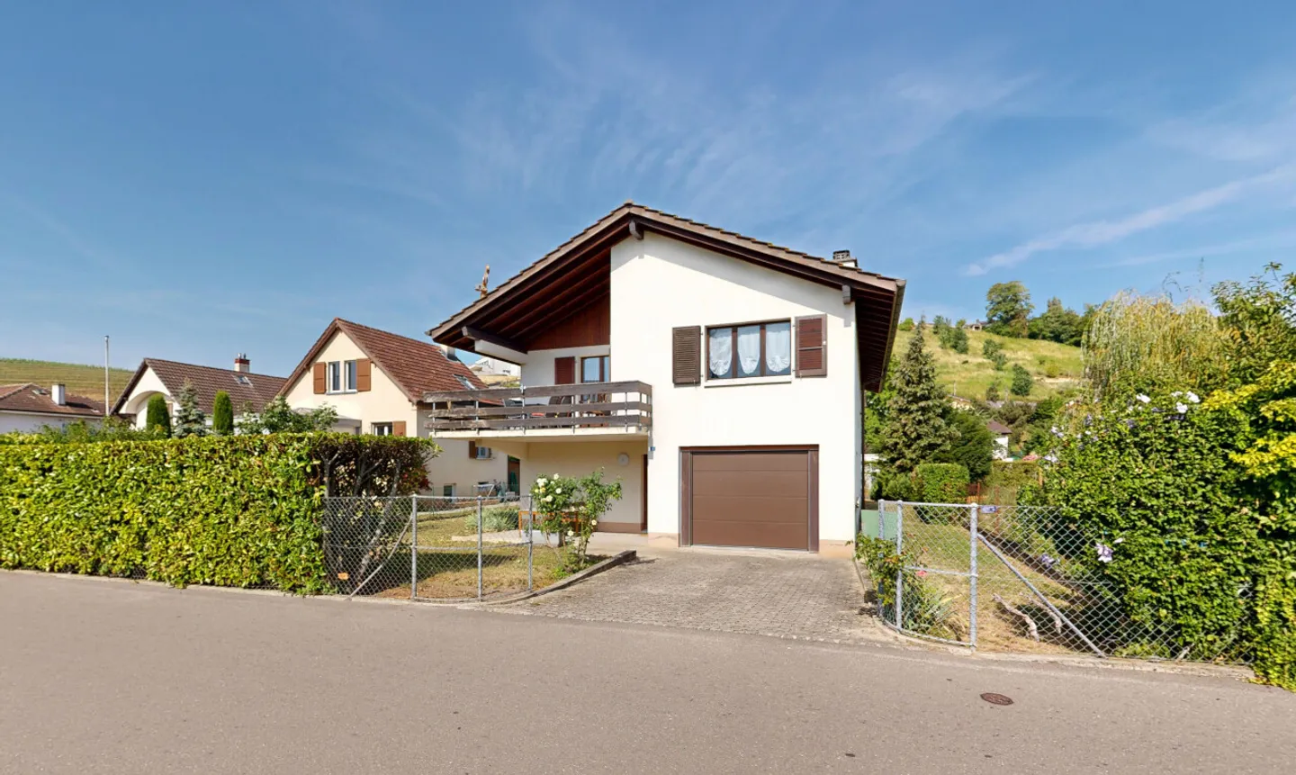 Einfamilienhaus in Cortaillod! - Foto 1 von 11