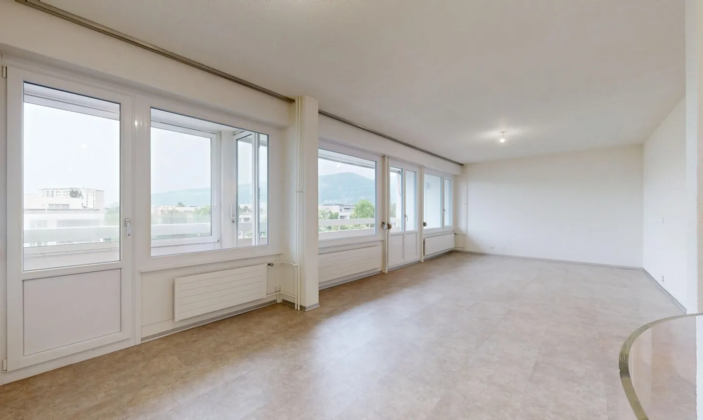 Großes Familien-Duplex mit 7 Zimmern im Herzen von Thônex - Foto 1 von 11