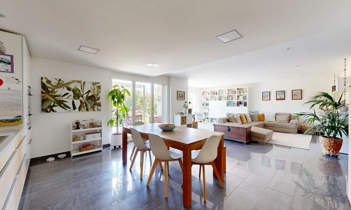 Appartement familial avec jardin - Photo 1 sur 11