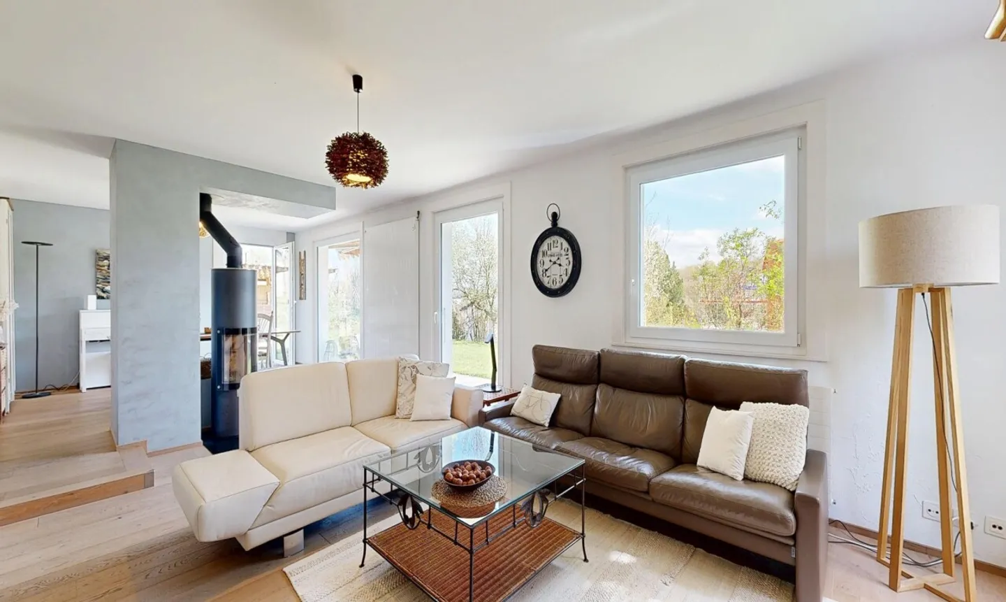 Serene Frame and Exceptional Brightness for this Family Home - Photo 3 of 11