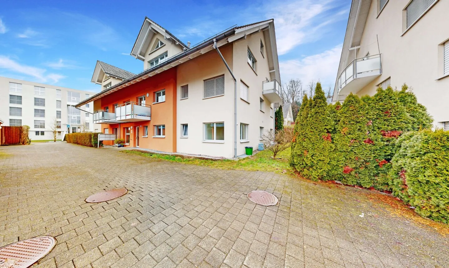 Moderno appartamento con giardino di 4,5 stanze a Egg vicino a Zurigo - Foto 1 di 11