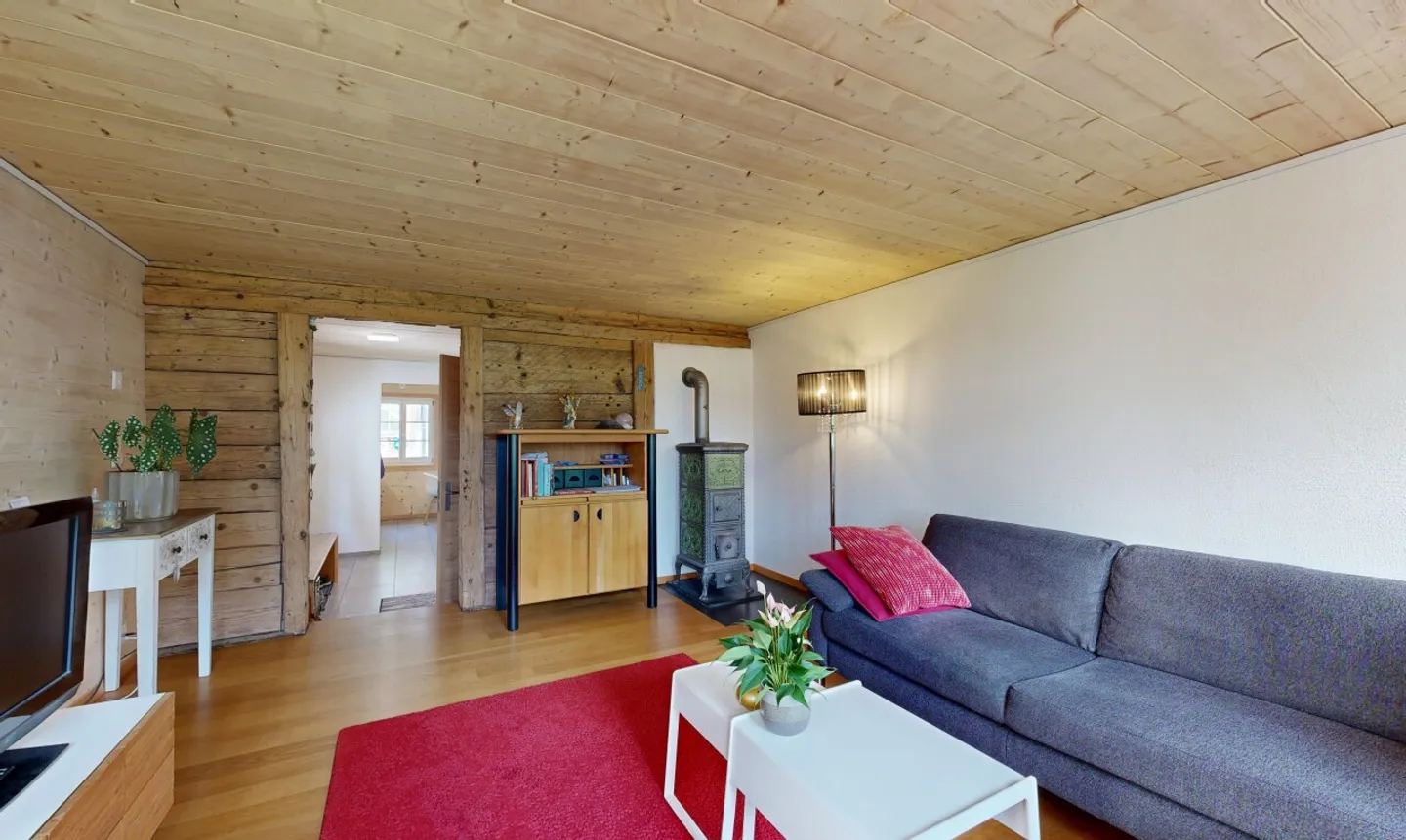 Light-flooded 5.5-room house with plenty of space in Mettmenstetten - Photo 5 of 11