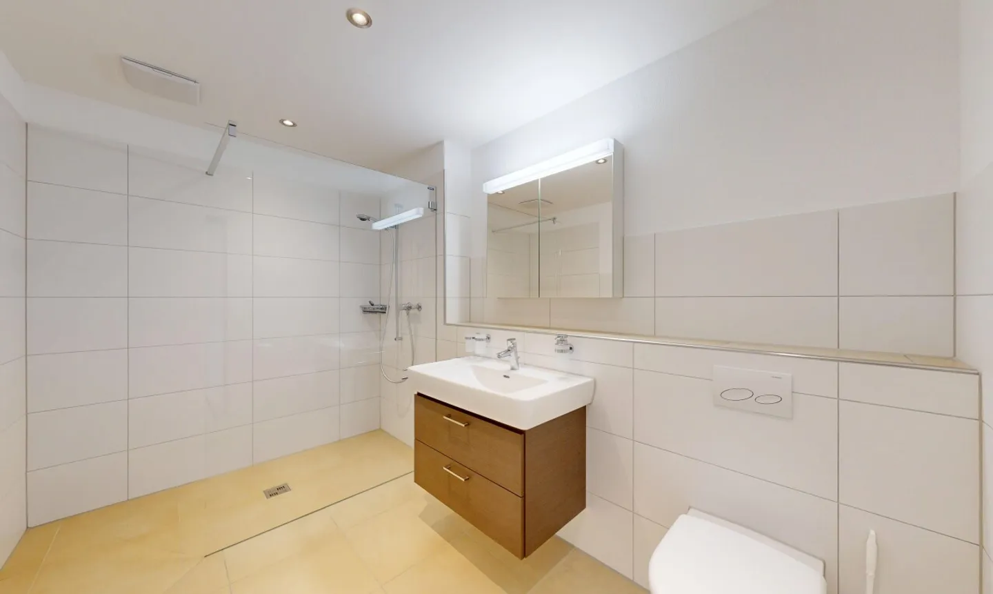 Gepflegte 3.5-Zimmerwohnung mit sonnigem Sitzplatz - Foto 9 di 11
