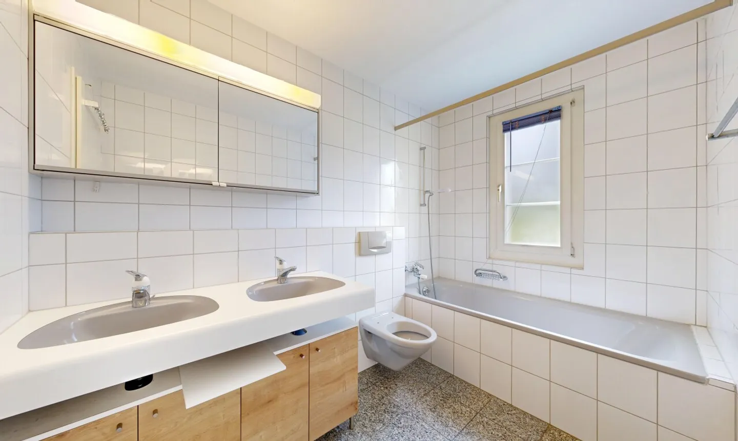 Grosszügige Wohnung mit sonniger Terrasse - Foto 4 von 11