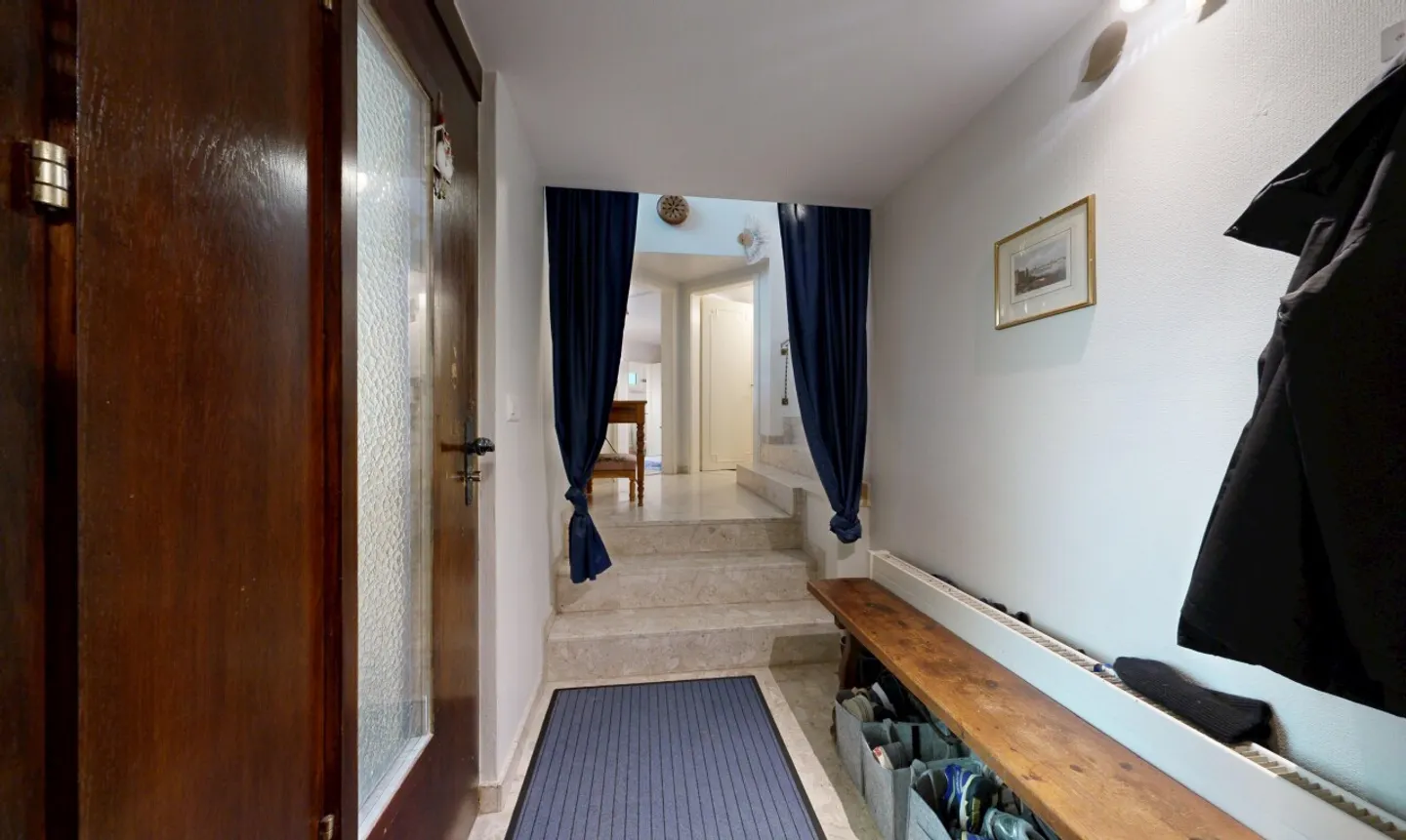 Magnificent 6.5-room house on 1,681 m² - Photo 4 of 11