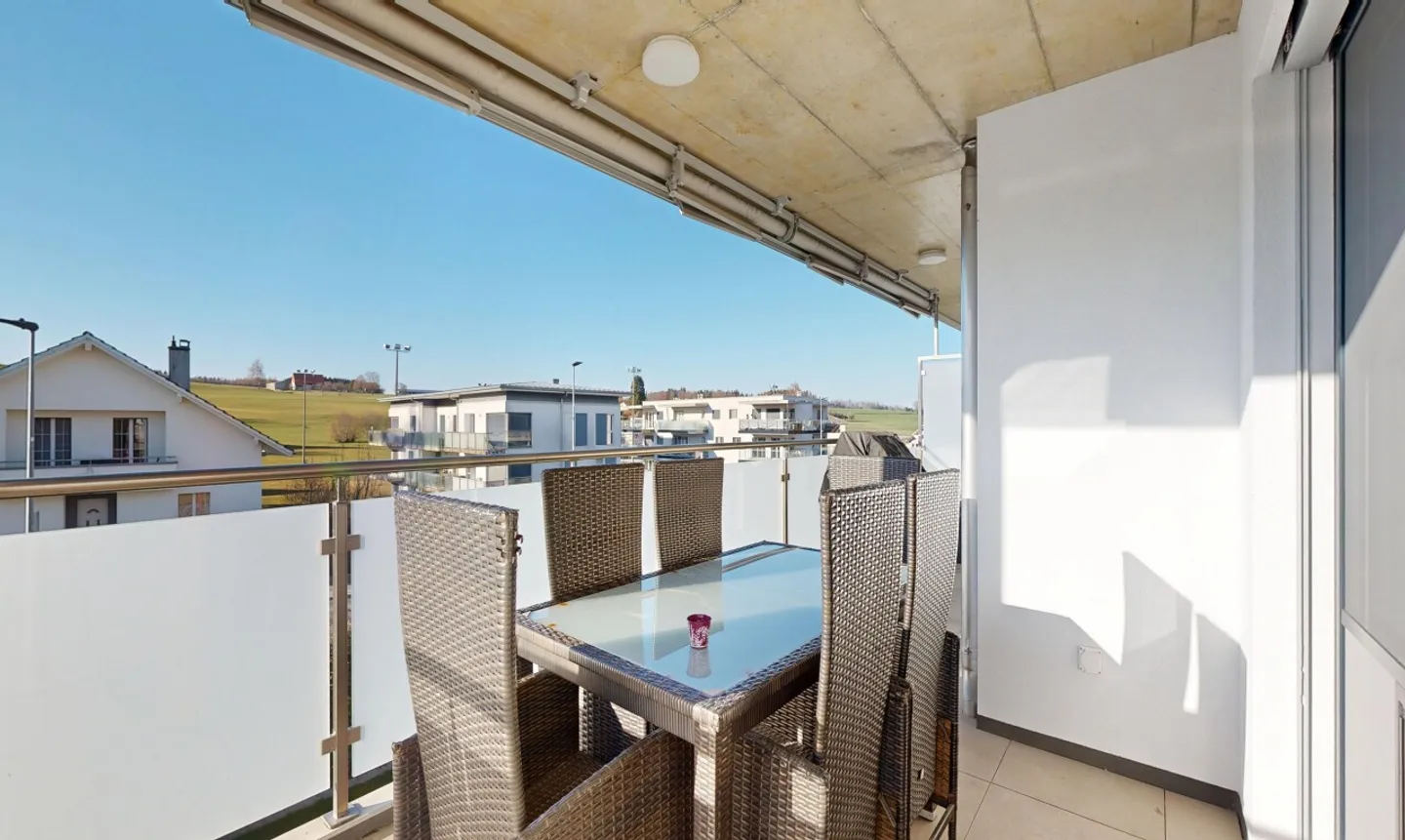 Appartamento contemporaneo recente, luminoso e come nuovo - Foto 8 di 11