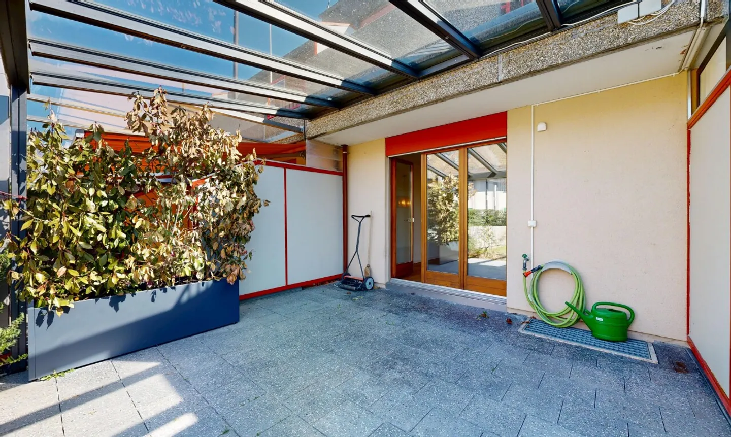 Living on four floors in a family-friendly location - Photo 11 of 13