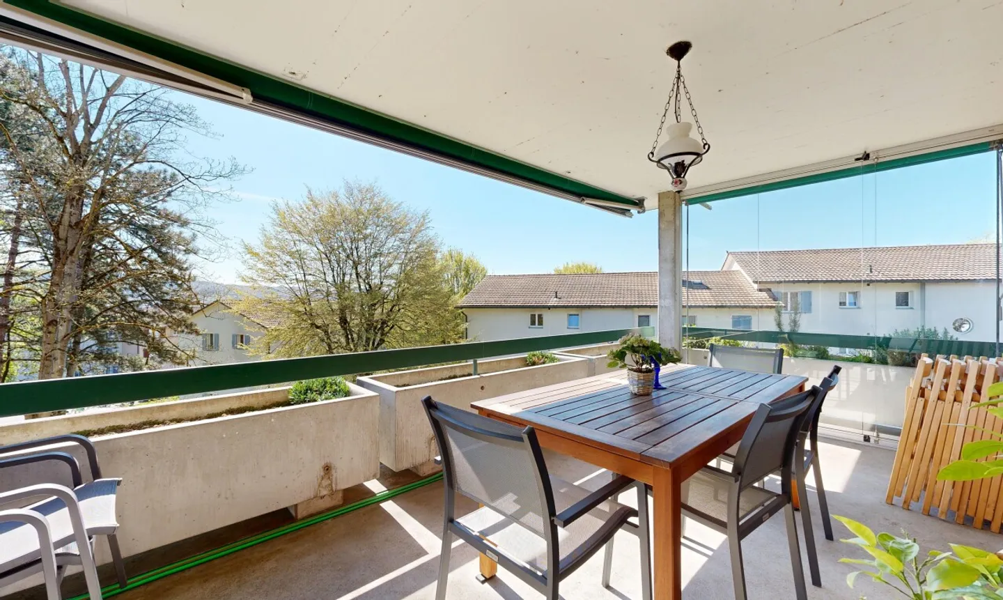 Appartement central de 4,5 pièces avec vue - Photo 2 sur 11