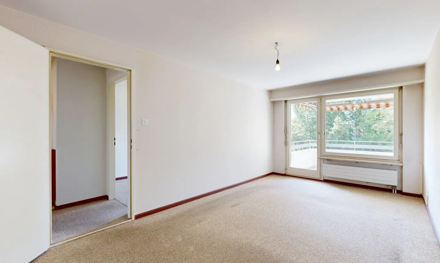 Semi-Detached House with Garden and Great Design Potential - Photo 8 of 11