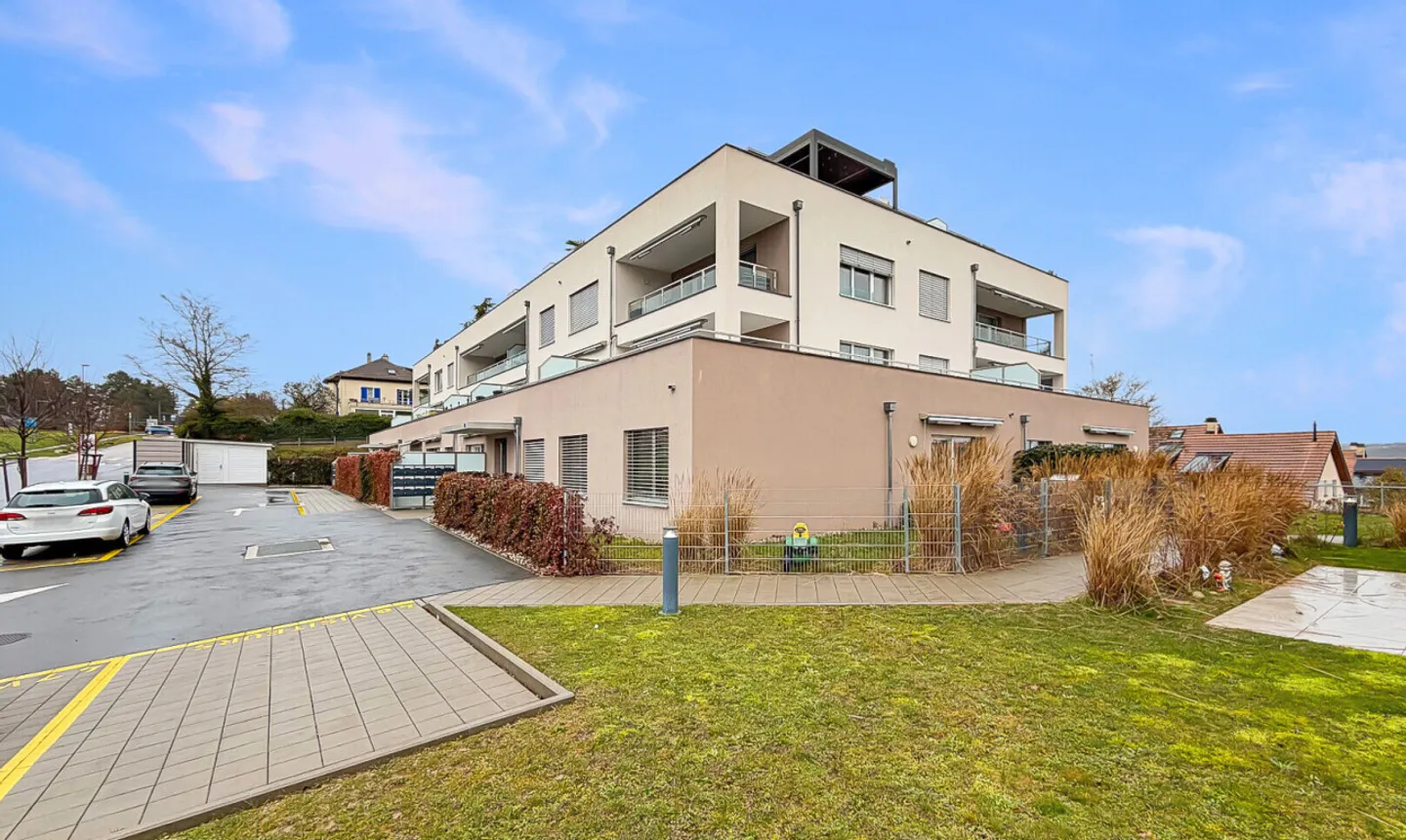 Wohnung mit Garten in Orbe - Foto 1 von 11