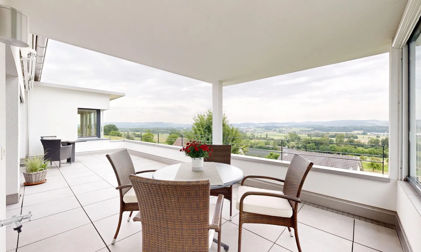 Well-maintained 6-room single-family house with a view in Uesslingen TG - Photo 8 of 11