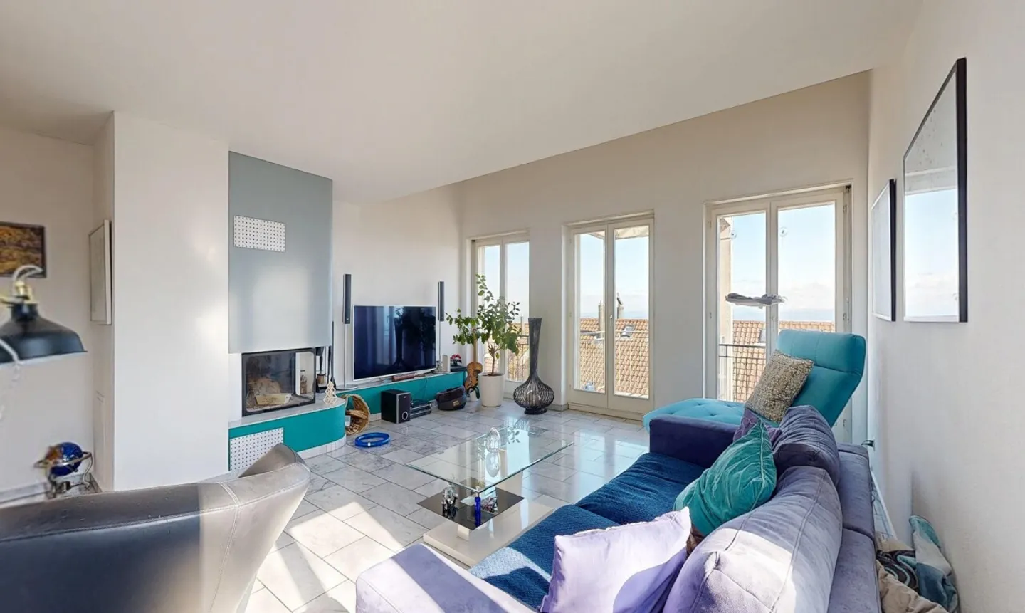 Semi-Detached House in Macolin – High Potential and Prime Location - Photo 2 of 11