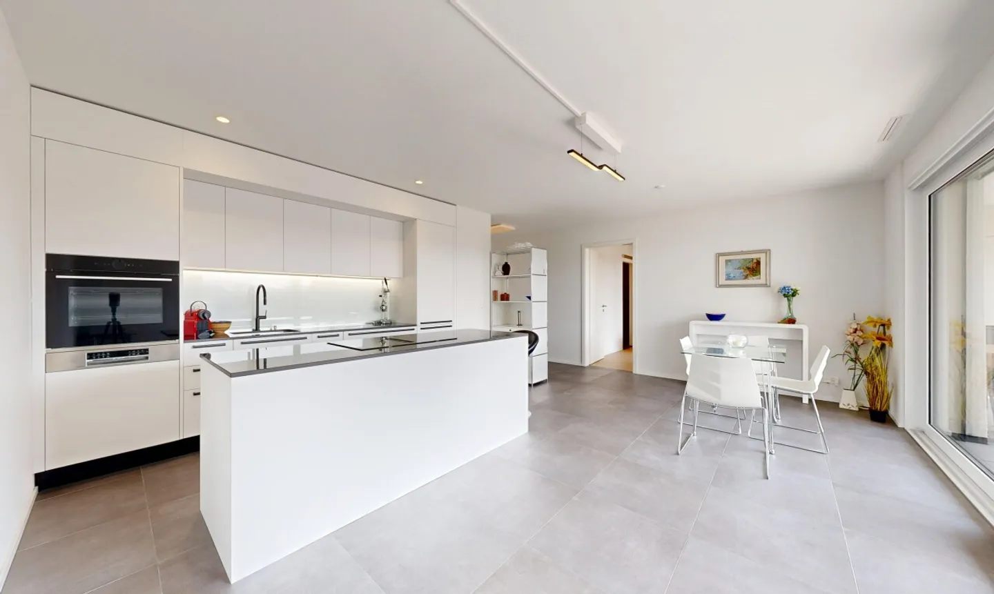 Appartamento Contemporaneo con Balcone - Foto 8 di 11