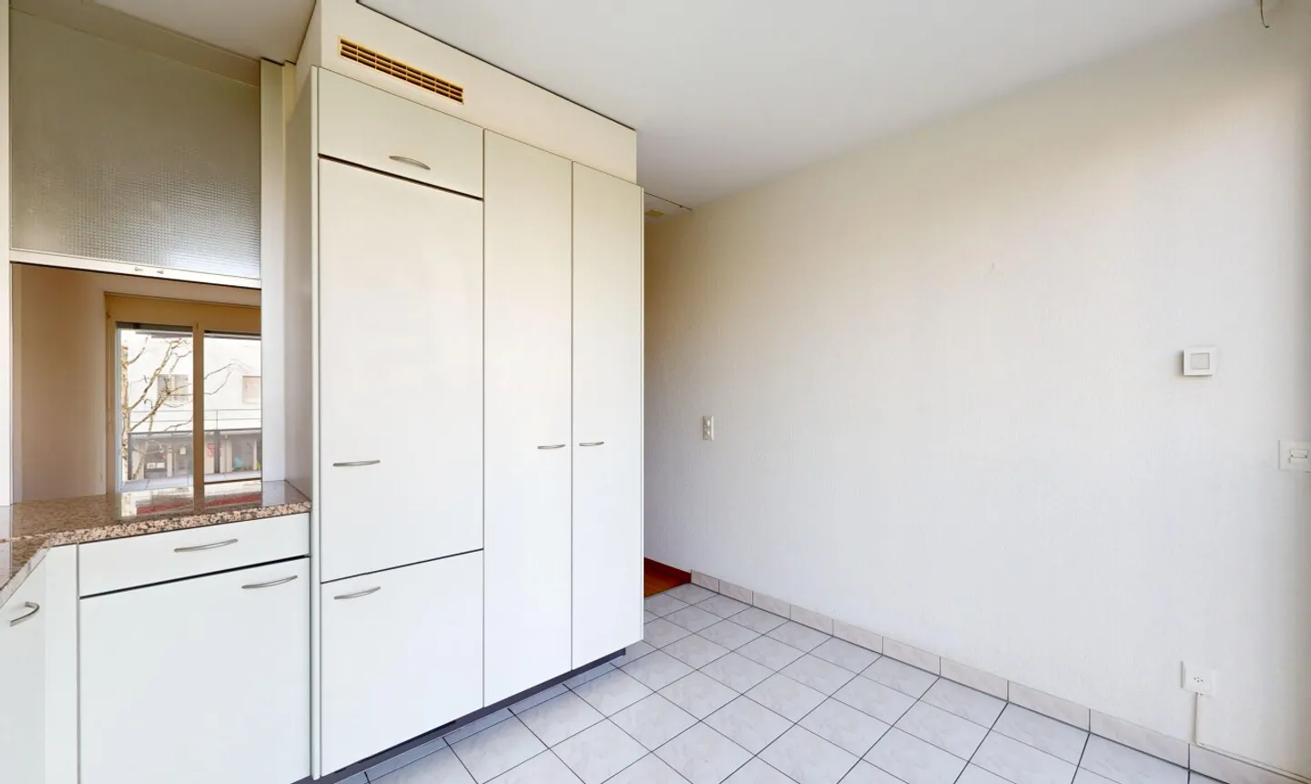 Un appartamento luminoso di 4.5 locali da personalizzare nel cuore di Friburgo - Foto 5 di 11