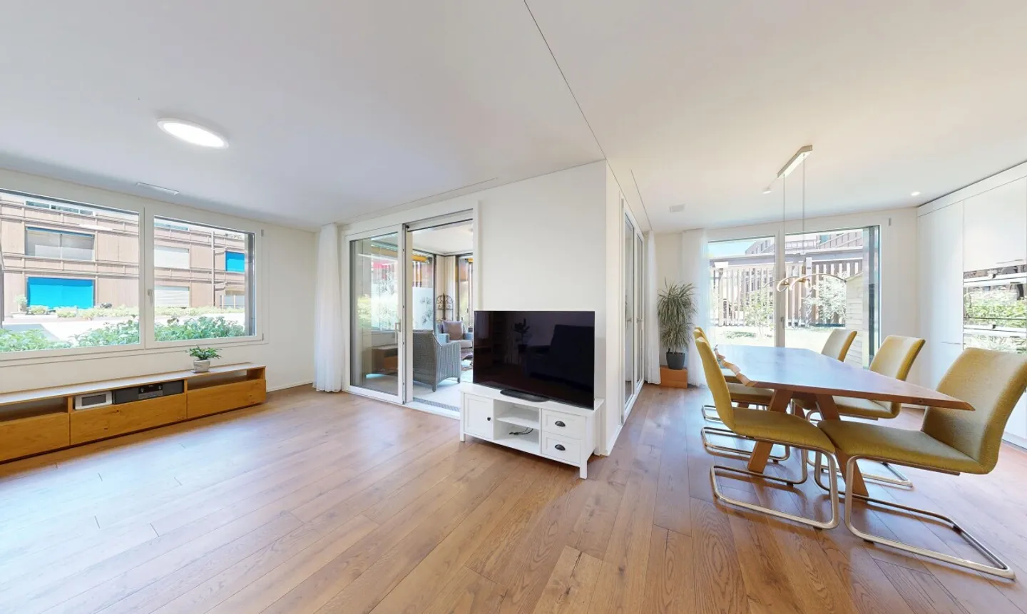Moderno appartamento giardino di 3,5 stanze con ampio spazio esterno - Foto 10 di 11
