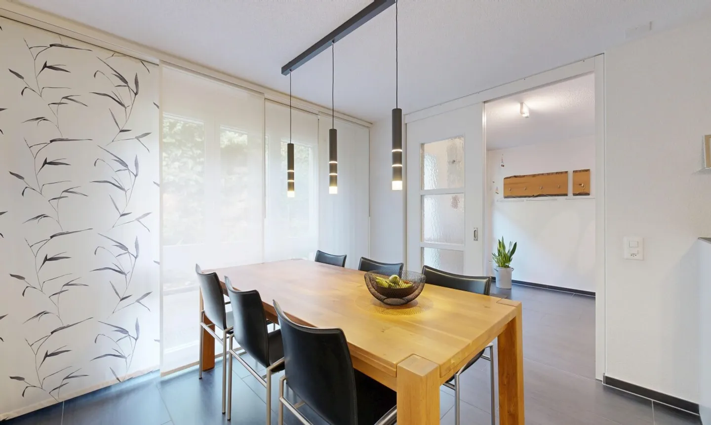 Maison de ville spacieuse de 5,5 pièces avec beaucoup d'espace à Birrhard - Photo 2 sur 11