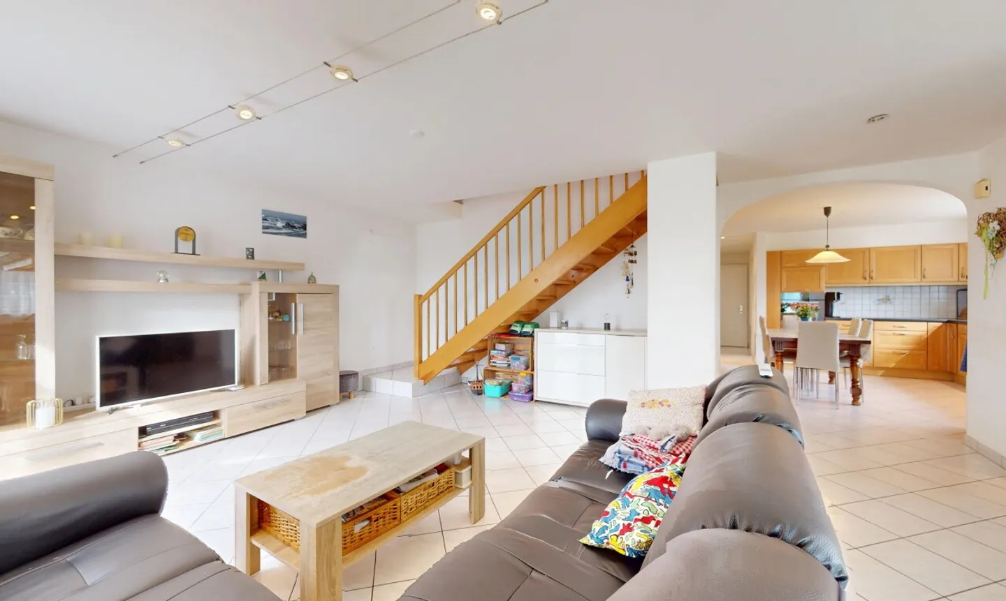 A moment of calm, surrounded by nature - Photo 4 of 13