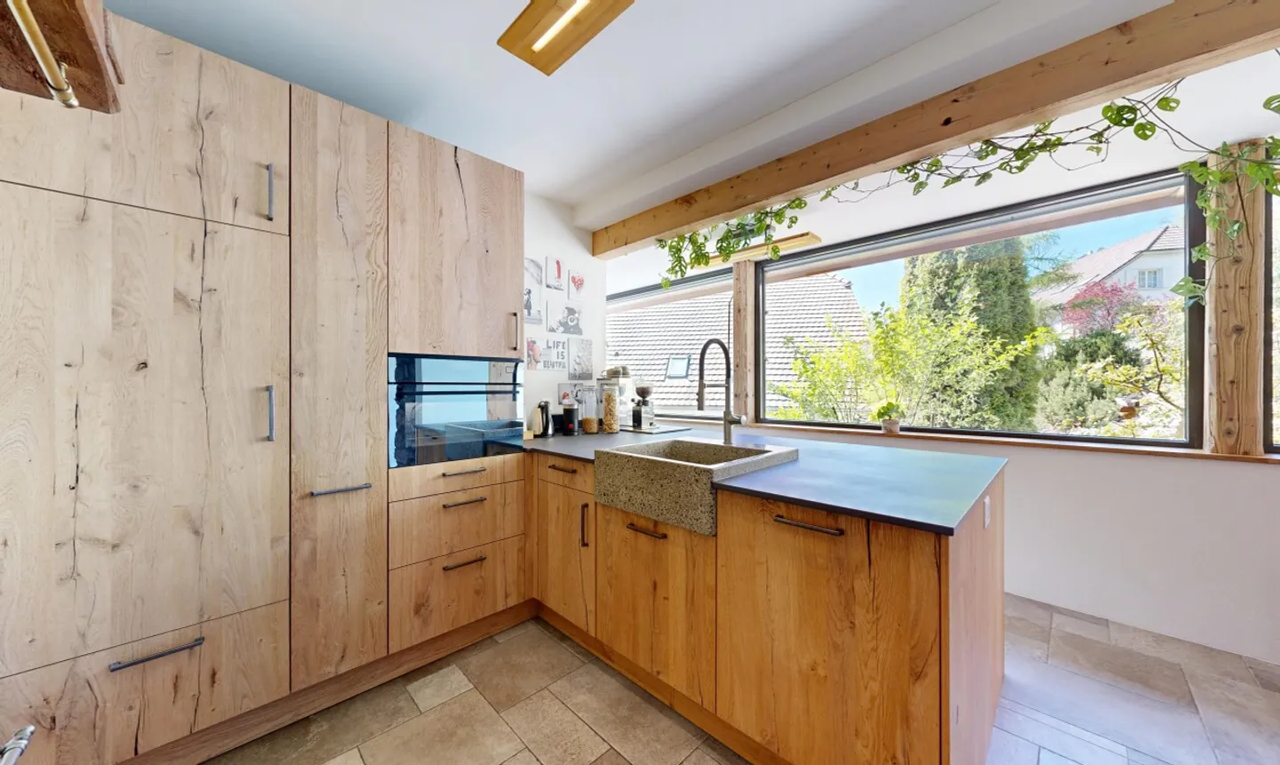 Casa storica con 6 stanze e appartamento con vista - Foto 9 di 11