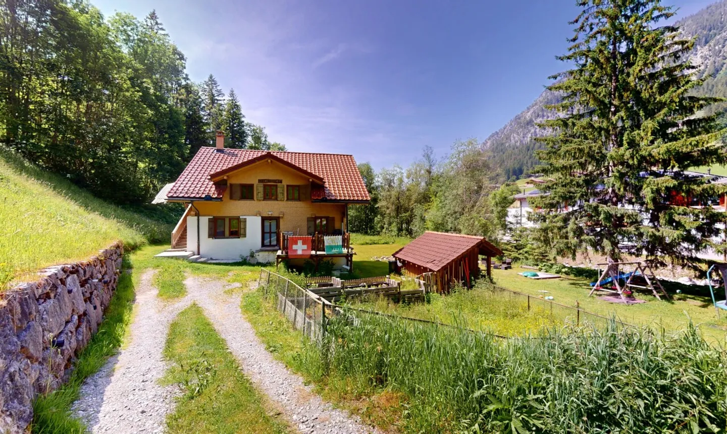 Charmantes Chalet mit Flusszugang - Foto 12 von 13