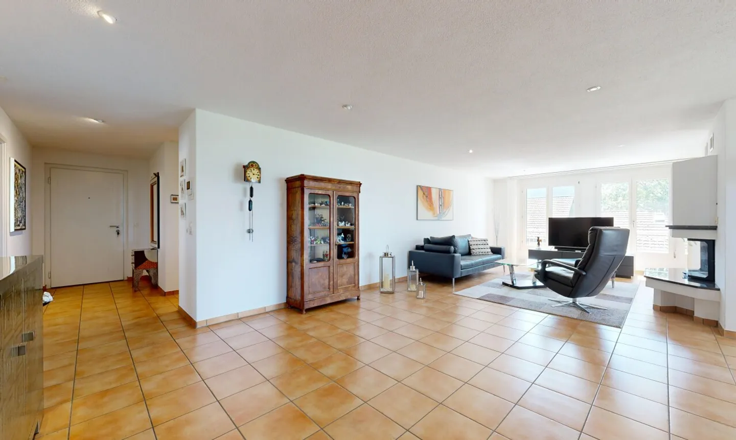 Grosse Wohnung mit traumhafter Aussicht - Foto 7 von 11
