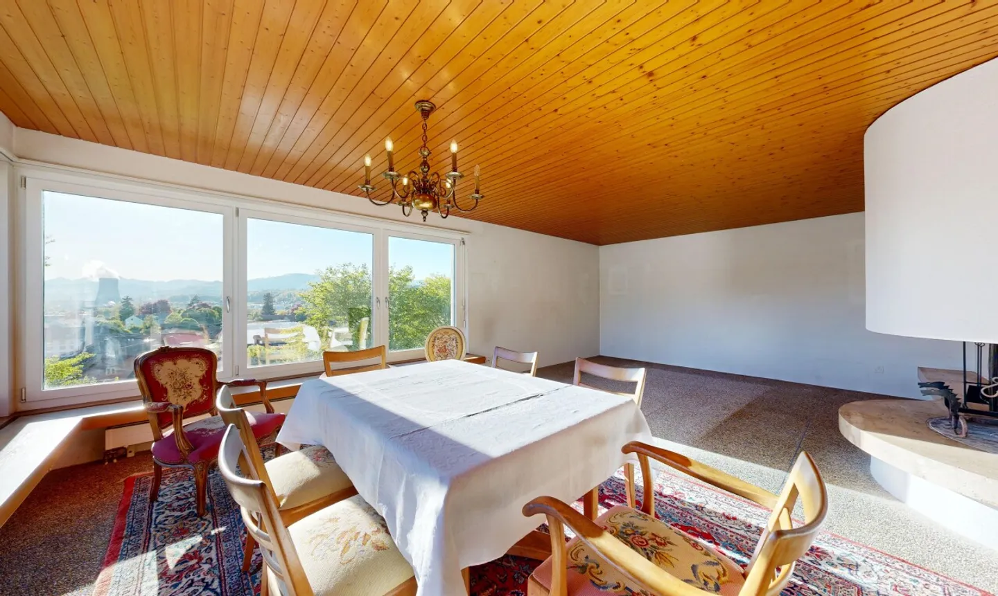 Vie spacieuse avec jardin, terrasse et vue panoramique - Photo 4 sur 13
