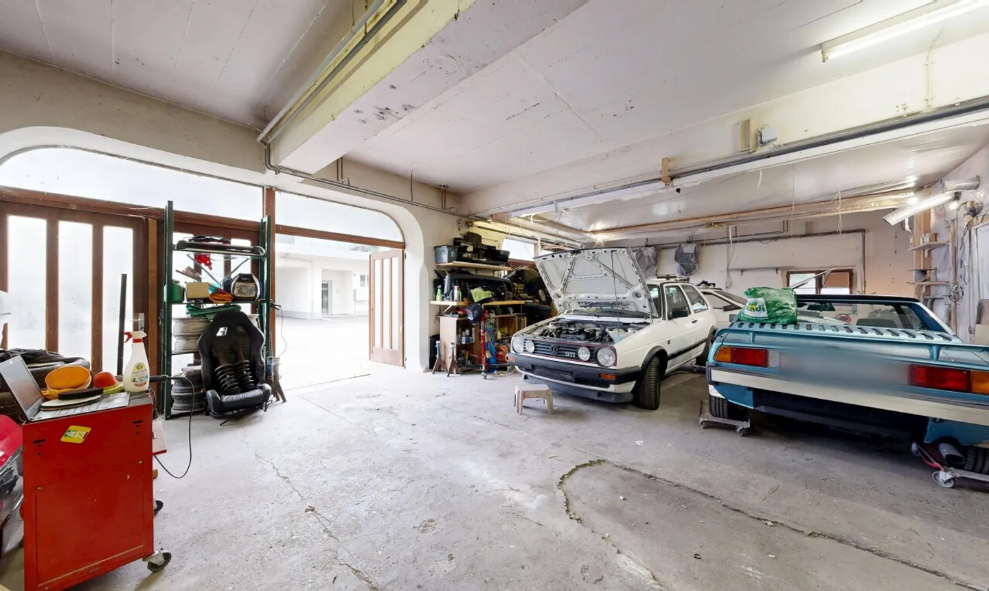 Immeuble: 2x 4,5 pcs + studio + grand garage et surface bureau - Photo 10 sur 11