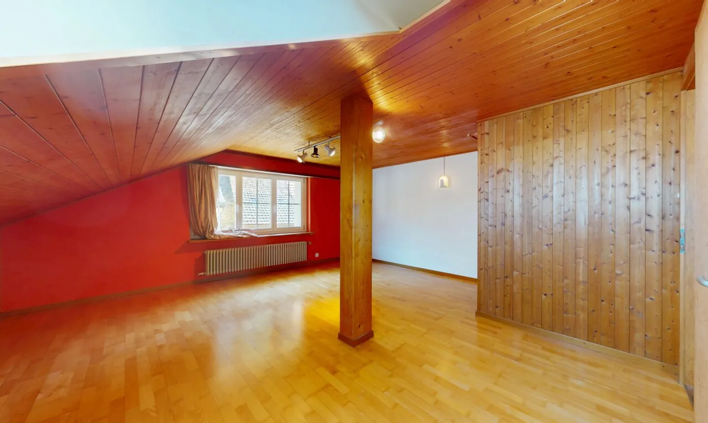 Charming Rheineck House with Expansion Potential in a Central Location - Photo 5 of 11