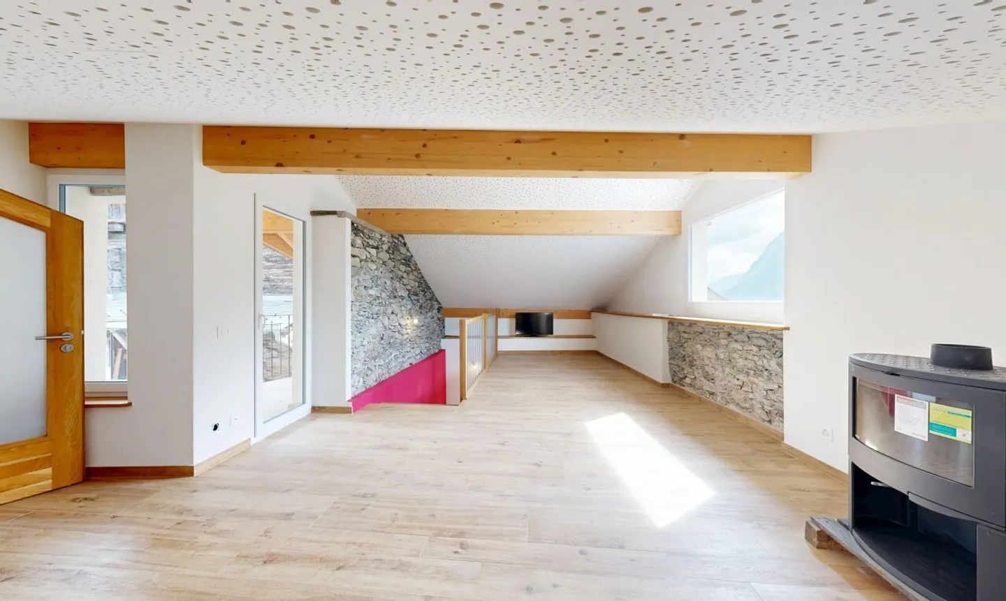 Wunderschönes, außergewöhnliches Einfamilienhaus in Muraz (Sierre) - Foto 4 von 11