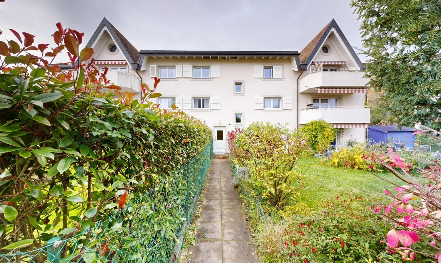 Duplex Dernier Étage à Lonay - Petite Copropriété de Standing - Photo 2 sur 13