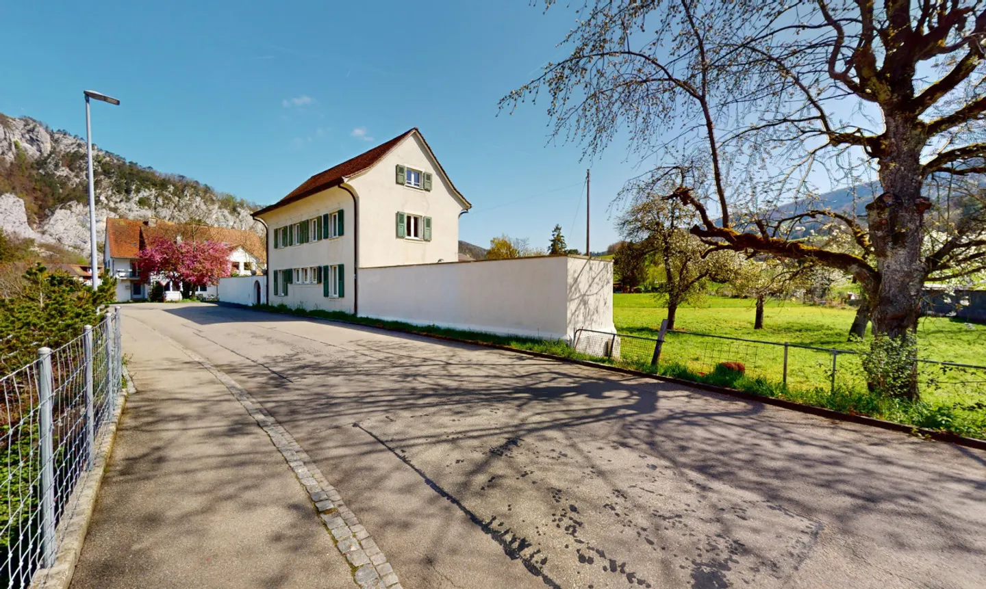 Maison individuelle avec vue magnifique et grand jardin - Photo 1 sur 13