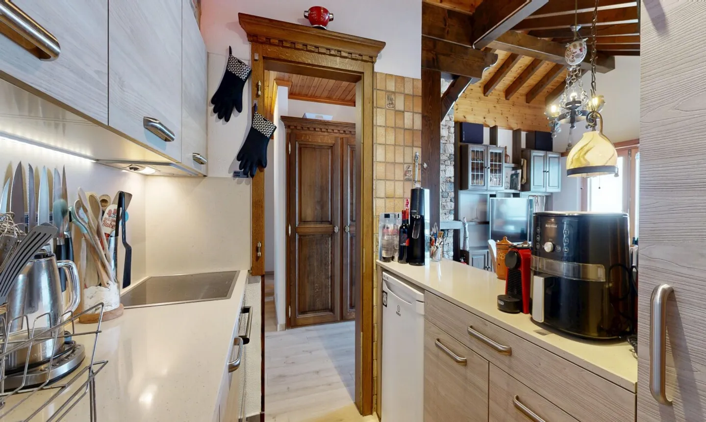 Magnifique 4.5 pièces avec vue dégagée à Loèche-les-Bains - Foto 9 di 11