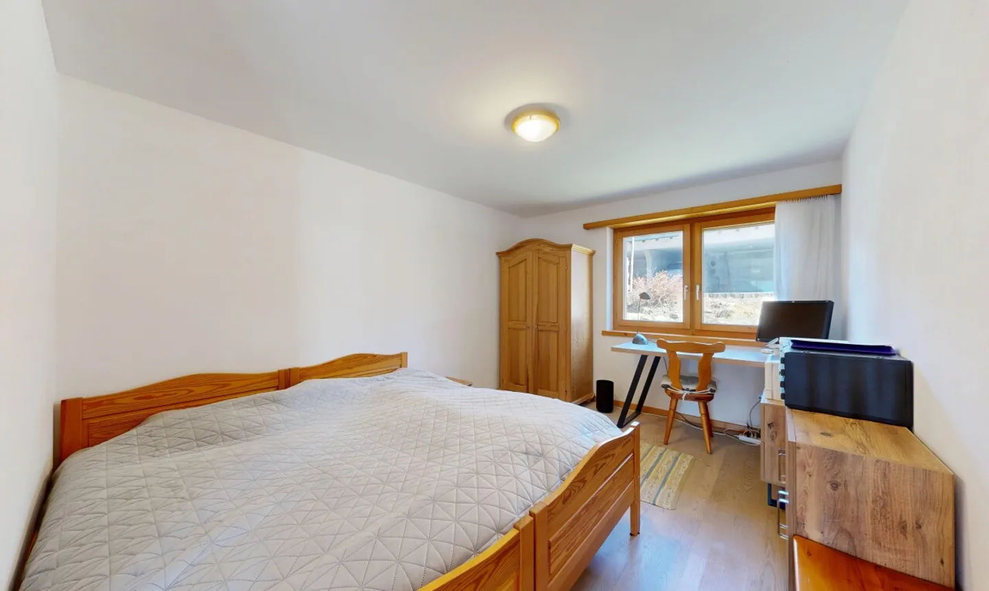 3.5-room apartment with panoramic view & fireplace in Brigels - Photo 10 of 11