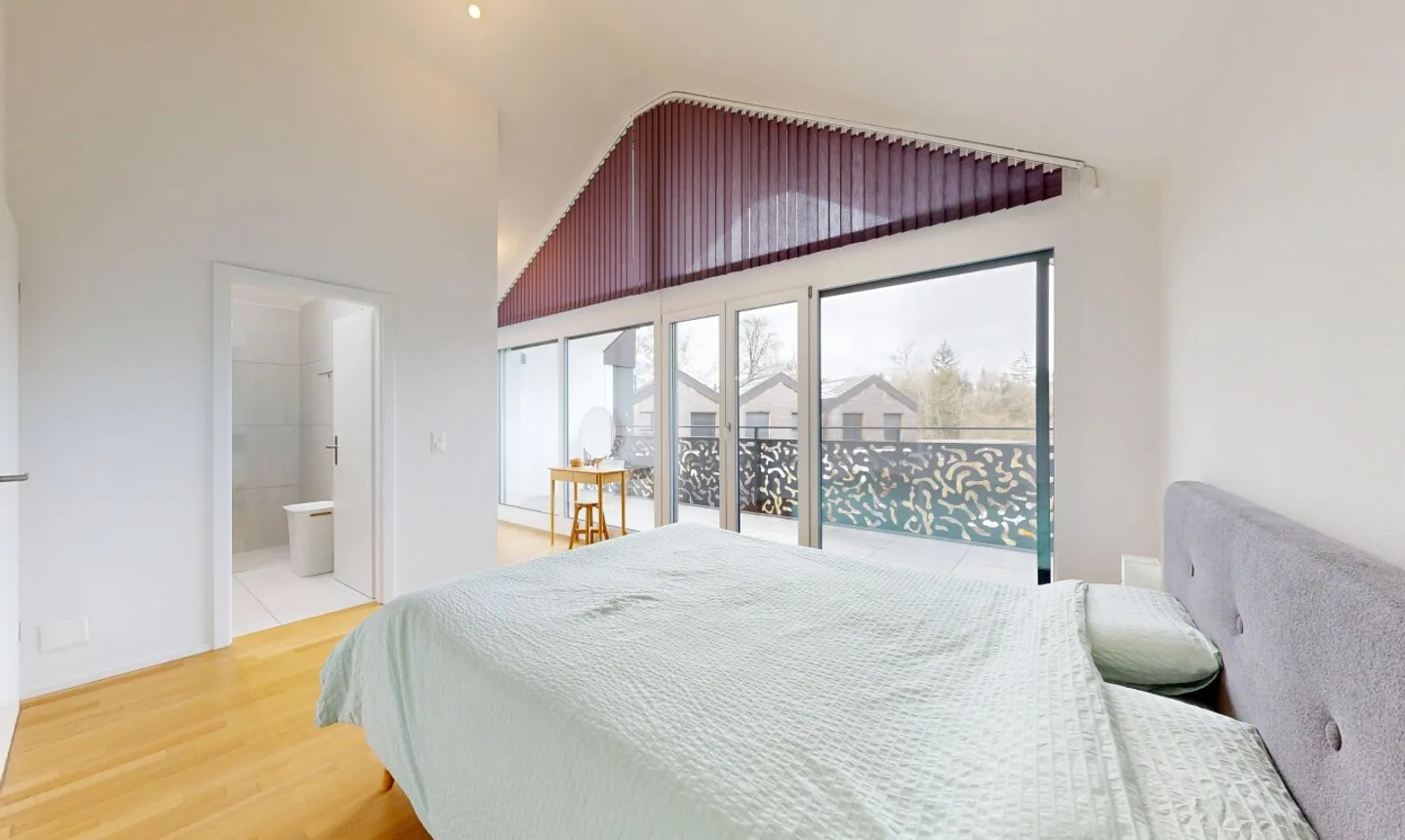 Moderne Villa in Broc - Foto 9 von 13