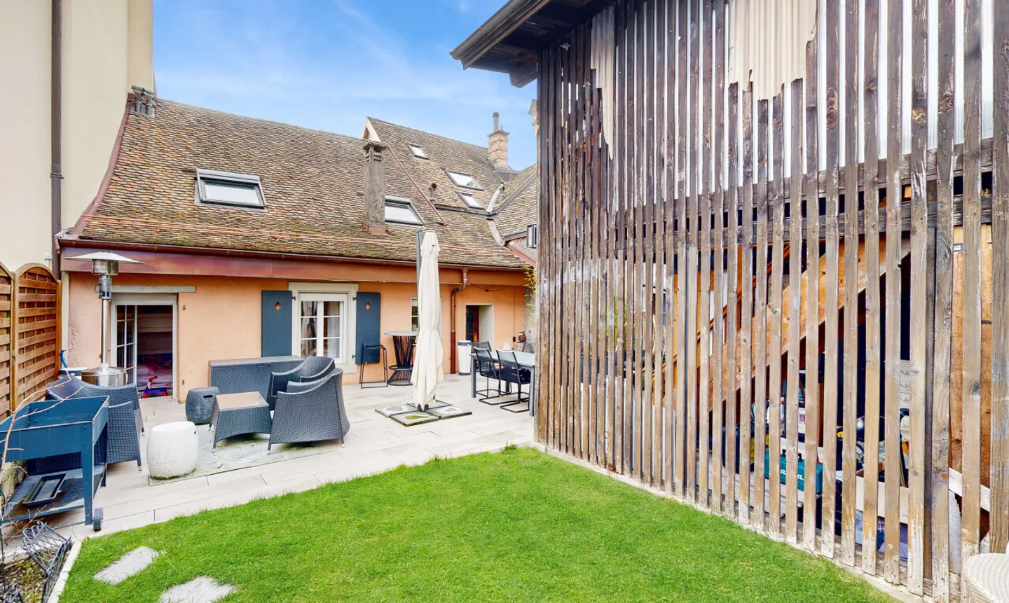 Casa di paese con terrazza e soggiorno a cattedrale - Corsier - Foto 2 di 11