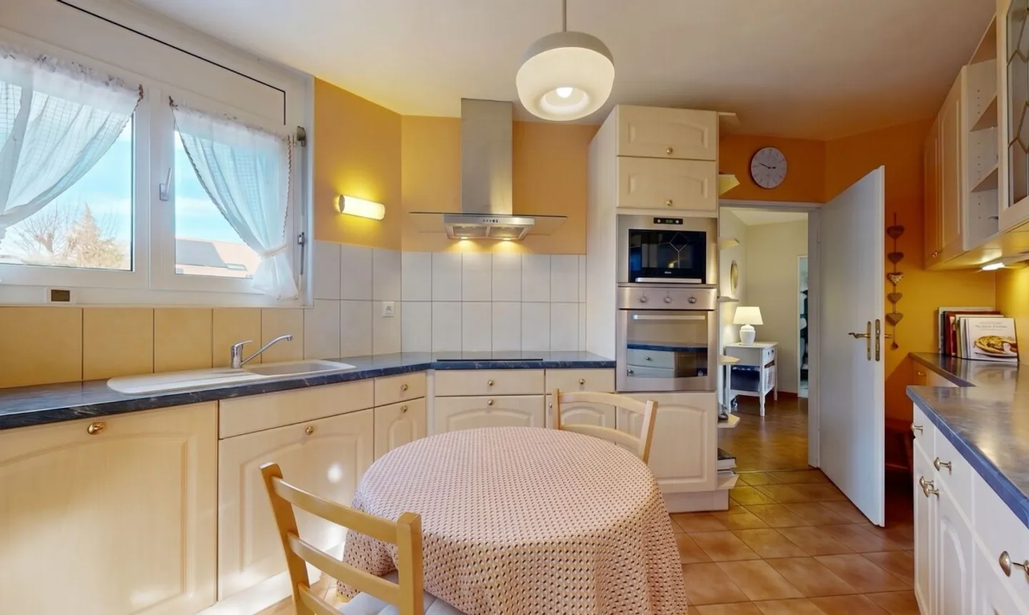 Maison Familiale avec Piscine - Photo 9 sur 11