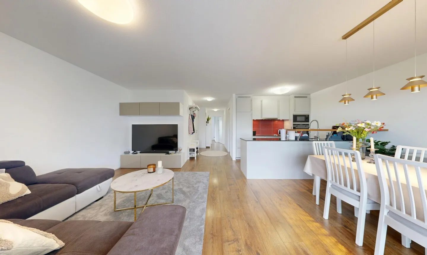 Magnifique appartement 3.5 pièces à Cugy — idéal à vivre ou à investir - Photo 2 of 13