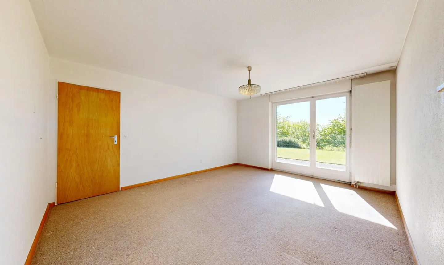 Vie spacieuse avec jardin, terrasse et vue panoramique - Photo 9 sur 13