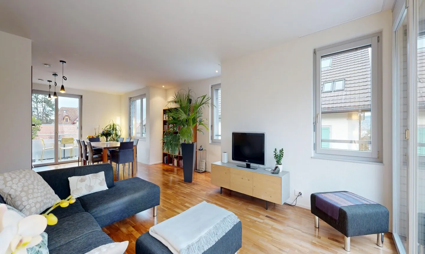 Helle 3.5-Zimmer-Wohnung mit Minergie-Standard in Wädenswil - Photo 2 sur 11