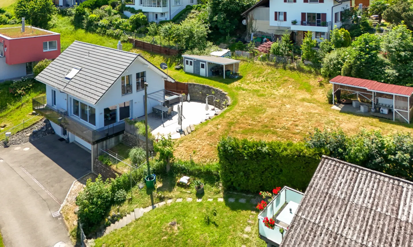 Freistehendes Einfamilienhaus mit Aussicht &amp; Ausbaupotenzial - Foto 1 di 11