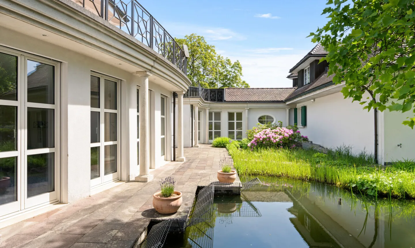 Exklusives Landhaus-Anwesen - Foto 2 von 11