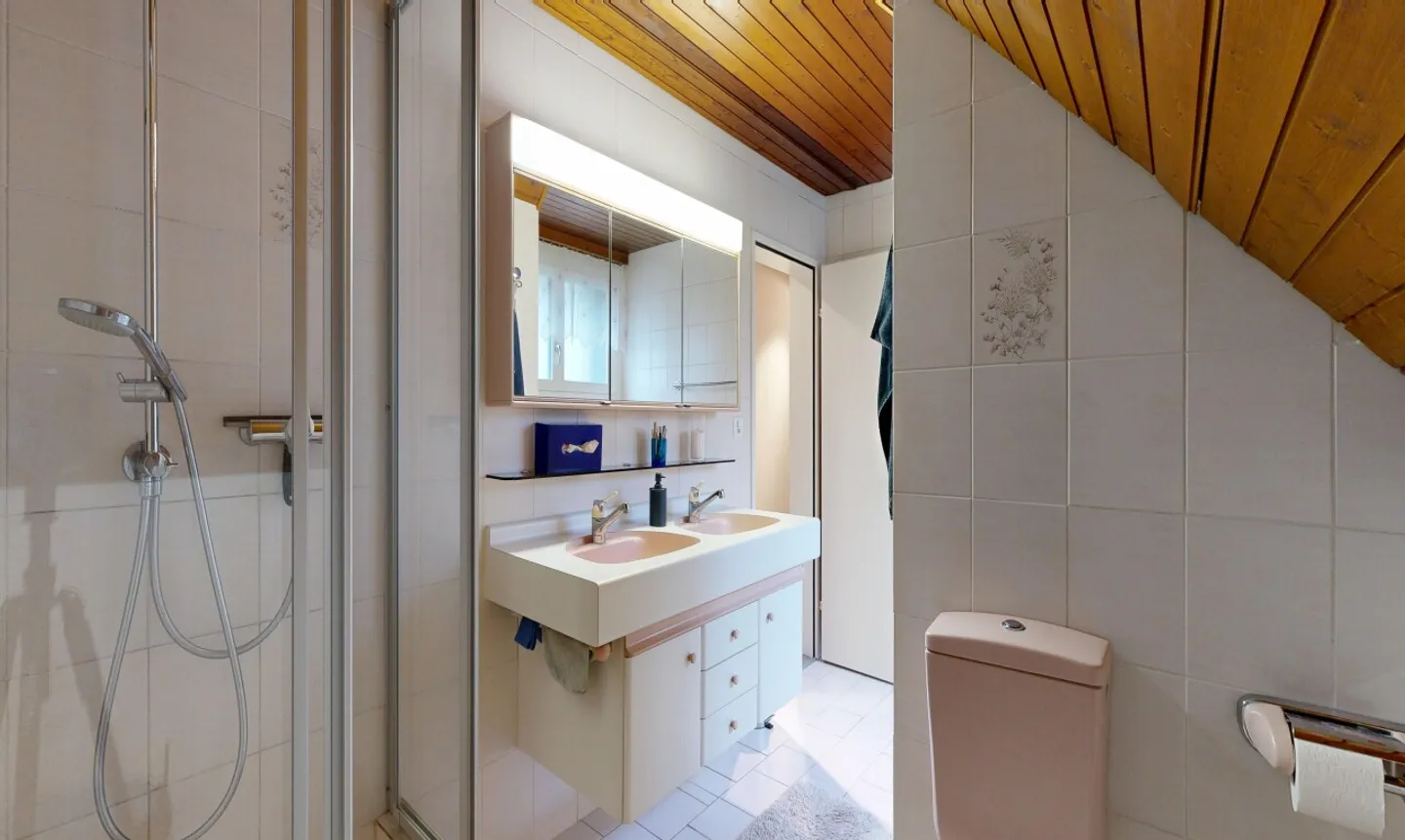 Grosszügige Attikawohnung mit Blick auf die Alpen - Photo 10 sur 11