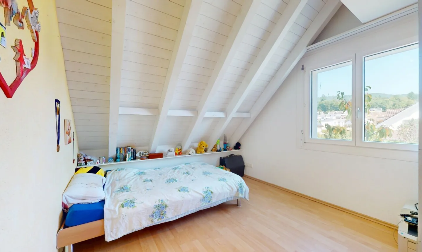 Casa bifamiliare di 5,5 stanze con veranda, giardino e 2 posti auto in garage - Foto 9 di 11