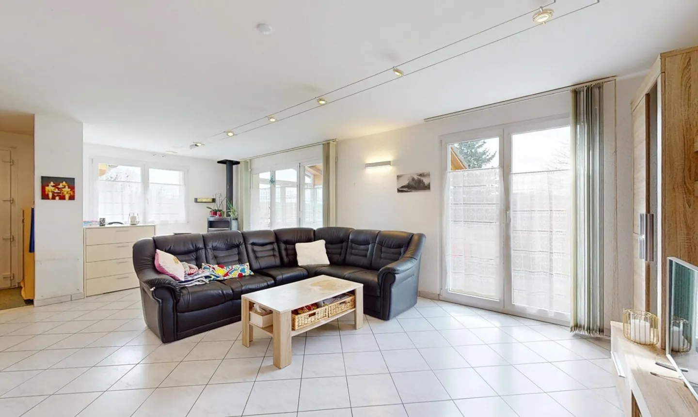 A moment of calm, surrounded by nature - Photo 5 of 13