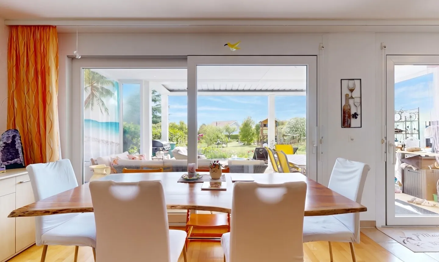 Beautiful 4.5-room apartment with a magnificent garden in a quiet area in Bussigny - Photo 4 of 11